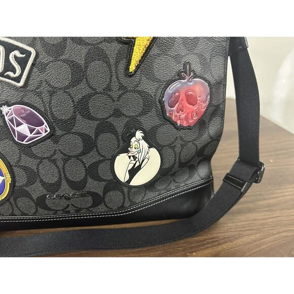 Coach Disney Graham Structured Tote Large Disney Villans Signature Canvas Black - Picture 11 of 16